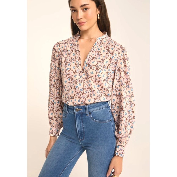 Z Supply Tops - Z Supply XL Floral V-Neck Button Up Long Sleeve Blouse